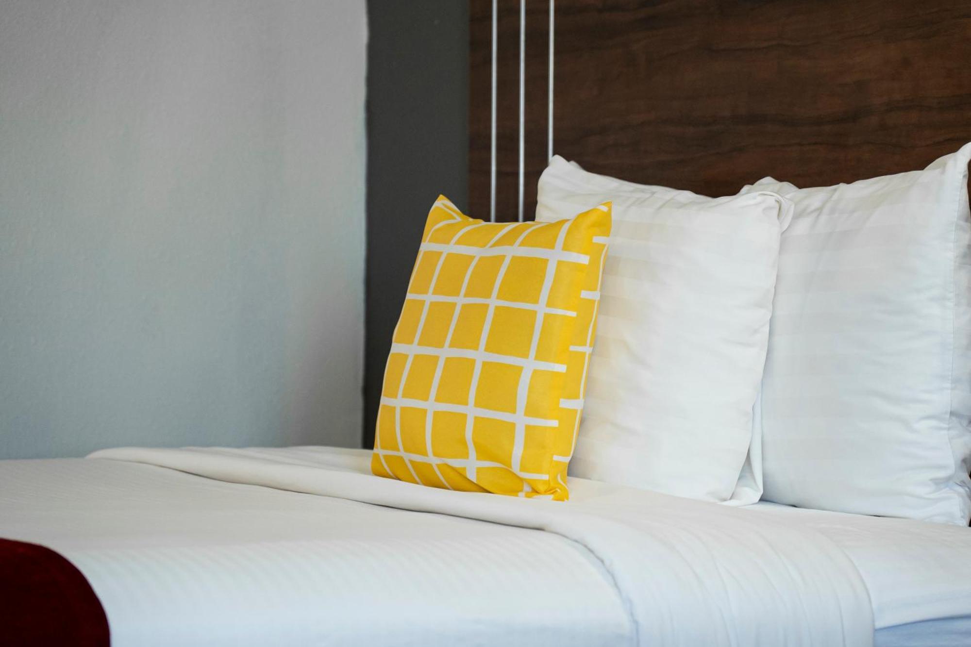 Victorian Inn & Suites-ยอร์ค ภายนอก รูปภาพ